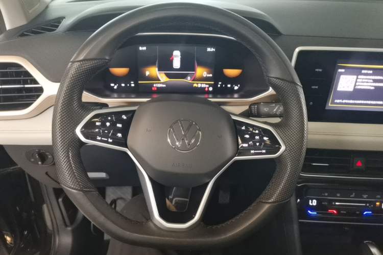 Used Volkswagen Tharu 2023 300TSI Two-Wheel-Drive Moonlight Edition Steering Wheel