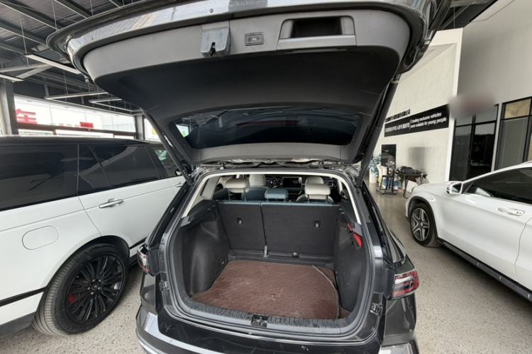 Used Volkswagen Tharu 2023 300TSI Two-Wheel-Drive Full Moon Edition Trunk