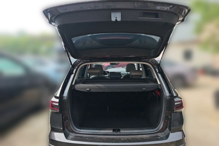 Used Volkswagen Tharu 2023 300TSI Two-Wheel-Drive Full Moon Edition Trunk
