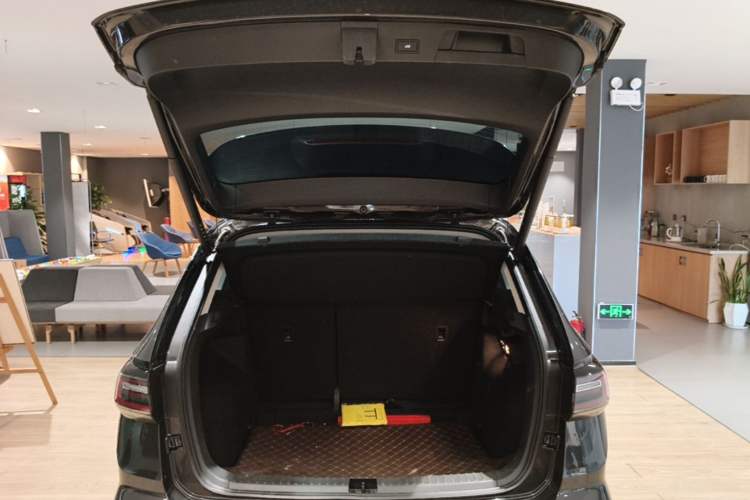 Used Volkswagen Tharu 2023 300TSI Two-Wheel-Drive Full Moon Edition Trunk