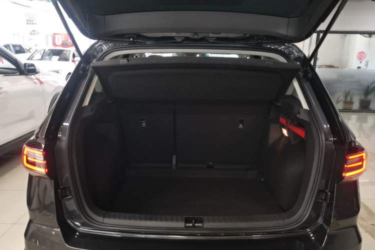 Used Volkswagen Tharu 2023 300TSI Two-Wheel-Drive Moonlight Edition Trunk