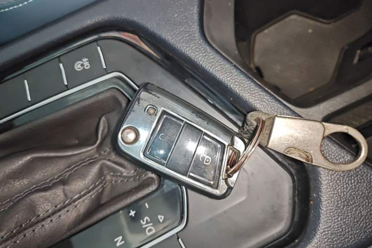 Used Volkswagen Tharu 2023 300TSI Two-Wheel-Drive Full Moon Edition Vehicle Key
