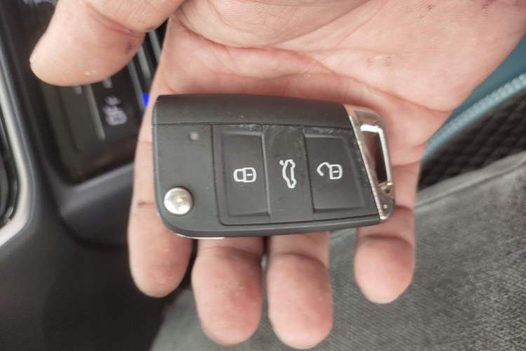 Used Volkswagen Tharu 2023 300TSI Two-Wheel-Drive Full Moon Edition Vehicle Key