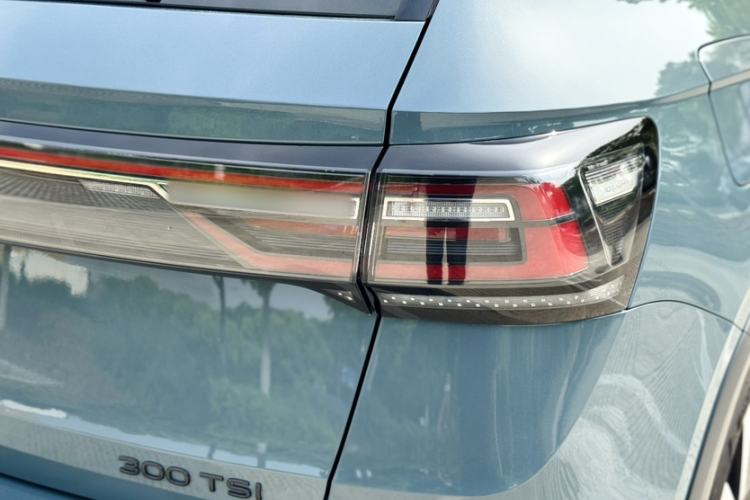 Used Volkswagen Tharu 2023 300TSI Two-Wheel-Drive Full Moon Edition Exterior 1