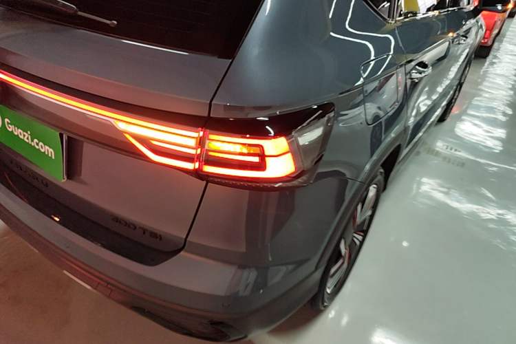 Used Volkswagen Tharu 2023 300TSI Two-Wheel-Drive Full Moon Edition Right Rear Taillight
