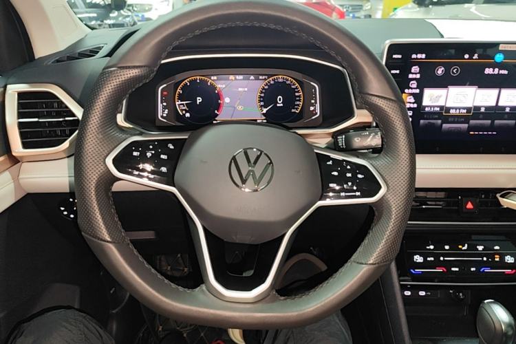 Used Volkswagen Tharu 2023 300TSI Two-Wheel-Drive Full Moon Edition Steering Wheel