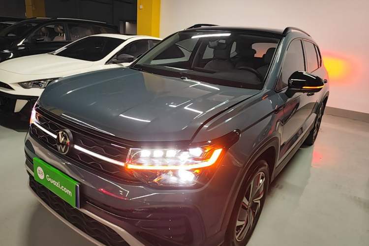 Used Volkswagen Tharu 2023 300TSI Two-Wheel-Drive Full Moon Edition Guazi used car, China used car export, Used car for sale, Used cars, Cheapest cars for sale