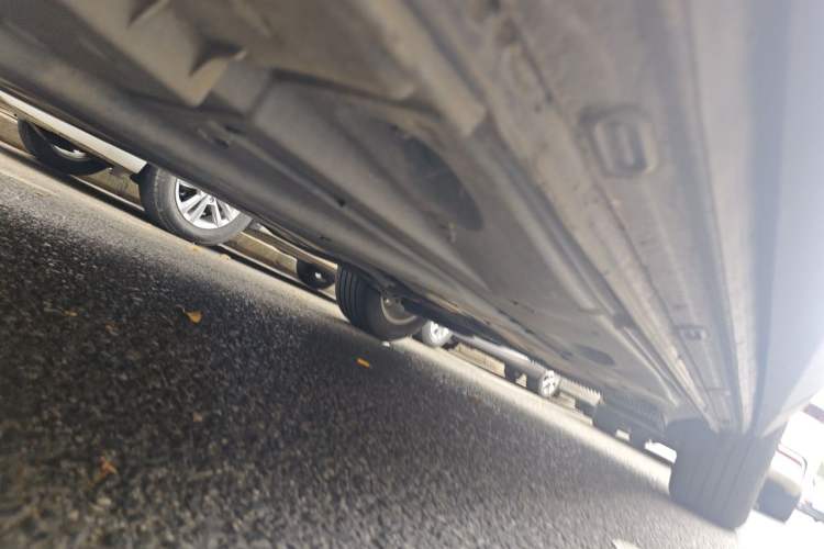 Used Volkswagen Tharu 2023 300TSI Two-Wheel-Drive Crescent Edition Chassis Front Left