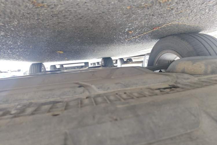 Used Volkswagen Tharu 2023 300TSI Two-Wheel-Drive Crescent Edition Chassis Front