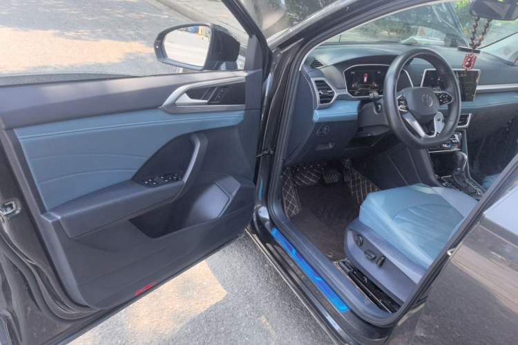 Used Volkswagen Tharu 2023 300TSI Two-Wheel-Drive Moonlight Edition Driver Seat