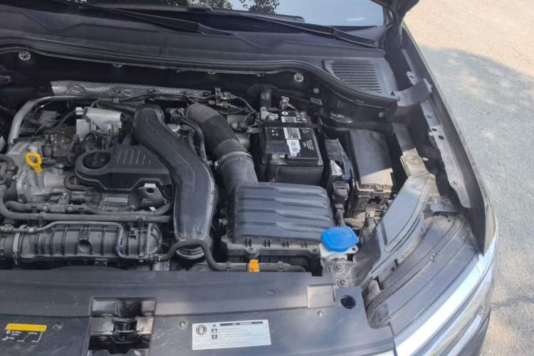 Used Volkswagen Tharu 2023 300TSI Two-Wheel-Drive Moonlight Edition Engine Bay Left