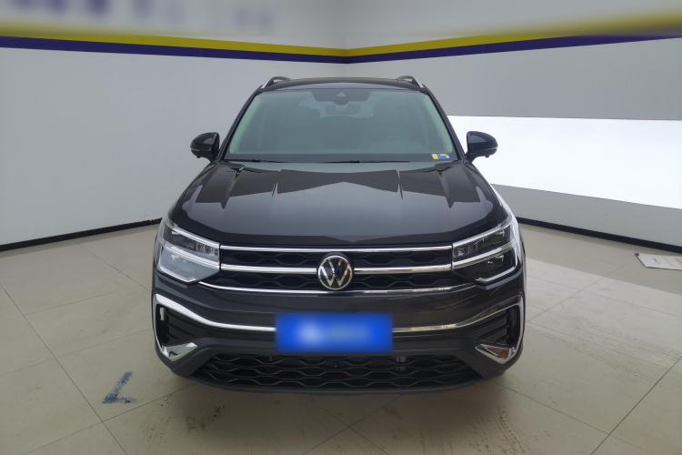 Used Volkswagen Tharu 2023 300TSI Two-Wheel-Drive Moonlight Edition Front