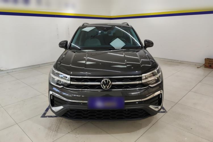 Used Volkswagen Tharu 2023 300TSI Two-Wheel-Drive Moonlight Edition Front