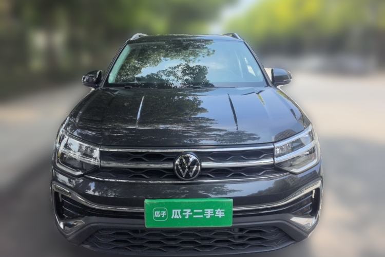 Used Volkswagen Tharu 2023 300TSI Two-Wheel-Drive Moonlight Edition Front