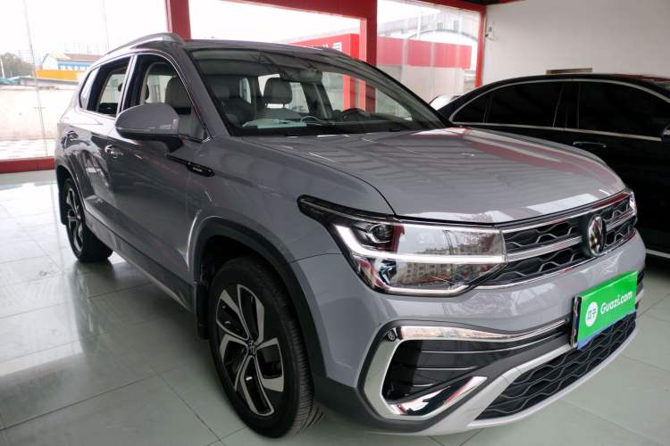 Used Volkswagen Tharu 2023 300TSI Two-Wheel-Drive Full Moon Edition Front Right 45 Deg