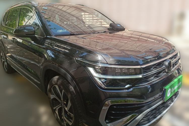 Used Volkswagen Tharu 2023 300TSI Two-Wheel-Drive Full Moon Edition Front Right 45 Deg