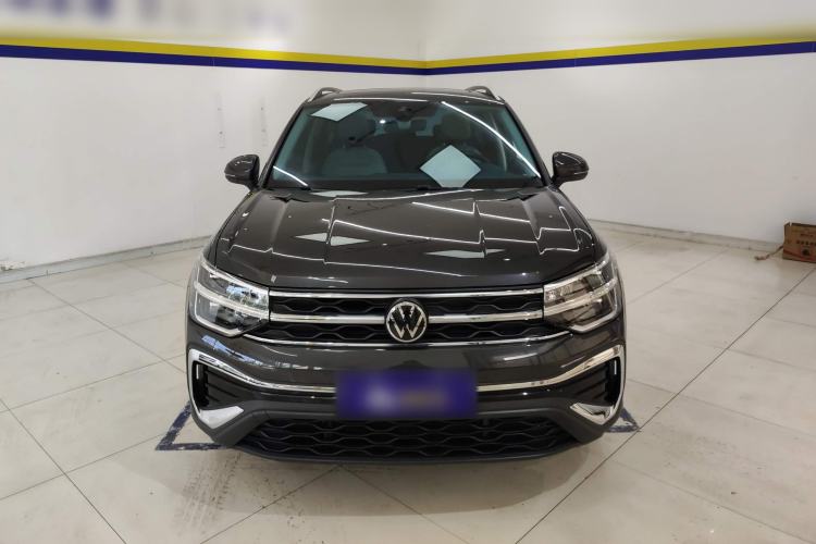 Used Volkswagen Tharu 2023 300TSI Two-Wheel-Drive Moonlight Edition Front