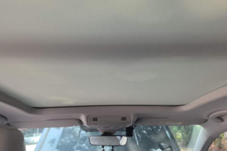 Used Volkswagen Tharu 2023 300TSI Two-Wheel-Drive Moonlight Edition Headliner