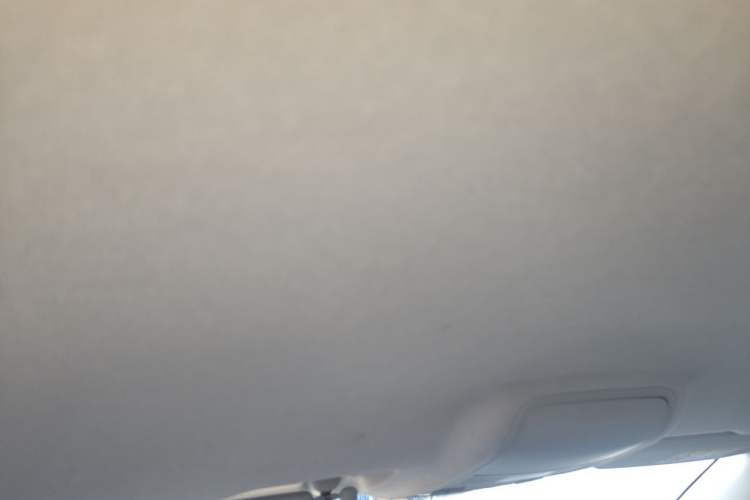 Used Volkswagen Tharu 2023 300TSI Two-Wheel-Drive Crescent Edition Headliner