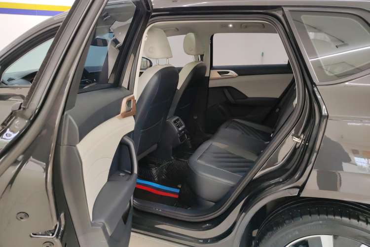 Used Volkswagen Tharu 2023 300TSI Two-Wheel-Drive Moonlight Edition Right Rear Seat