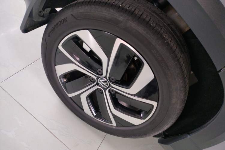 Used Volkswagen Tharu 2023 300TSI Two-Wheel-Drive Full Moon Edition Right Rear Wheel Hub