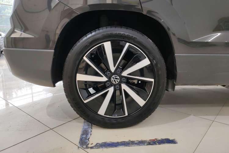 Used Volkswagen Tharu 2023 300TSI Two-Wheel-Drive Moonlight Edition Right Rear Wheel Hub