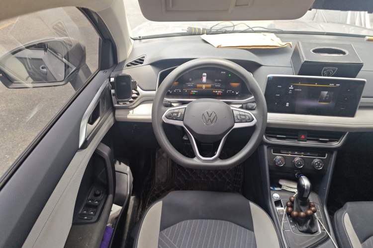 Used Volkswagen Tharu 2023 300TSI Two-Wheel-Drive Crescent Edition Steering Wheel