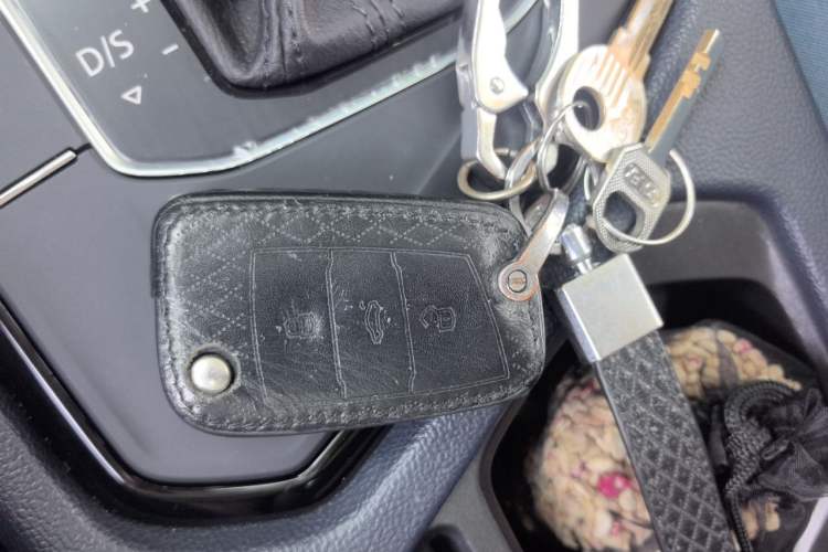 Used Volkswagen Tharu 2023 300TSI Two-Wheel-Drive Moonlight Edition Vehicle Key