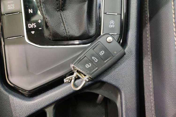 Used Volkswagen Tharu 2023 300TSI Two-Wheel-Drive Moonlight Edition Vehicle Key