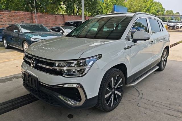 Volkswagen Tharu 2023 300TSI Two-Wheel-Drive Moonlight Edition مستعملة