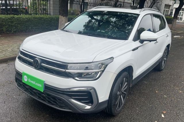 Ojetý Volkswagen Tharu 2023 300TSI Two-Wheel-Drive Moonlight Edition