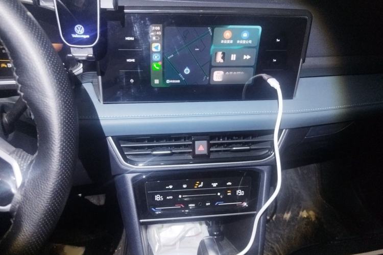 Used Volkswagen Tharu 2023 300TSI Two-Wheel-Drive Moonlight Edition Audio And AC Panel