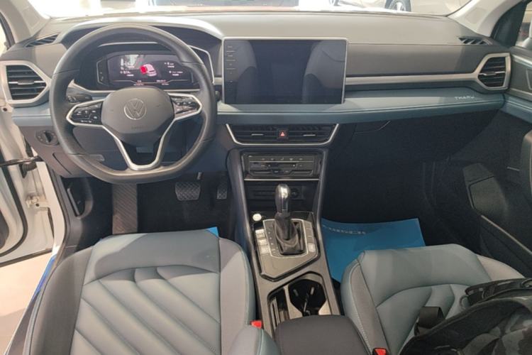 Used Volkswagen Tharu 2023 300TSI Two-Wheel-Drive Full Moon Edition Center Console