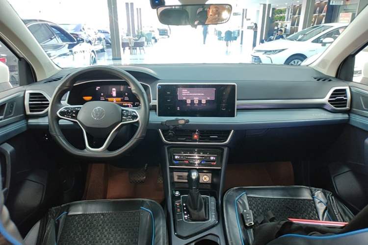 Used Volkswagen Tharu 2023 300TSI Two-Wheel-Drive Moonlight Edition Center Console