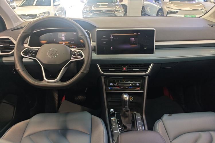 Used Volkswagen Tharu 2023 300TSI Two-Wheel-Drive Moonlight Edition Center Console