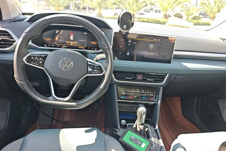 Used Volkswagen Tharu 2023 300TSI Two-Wheel-Drive Moonlight Edition Center Console