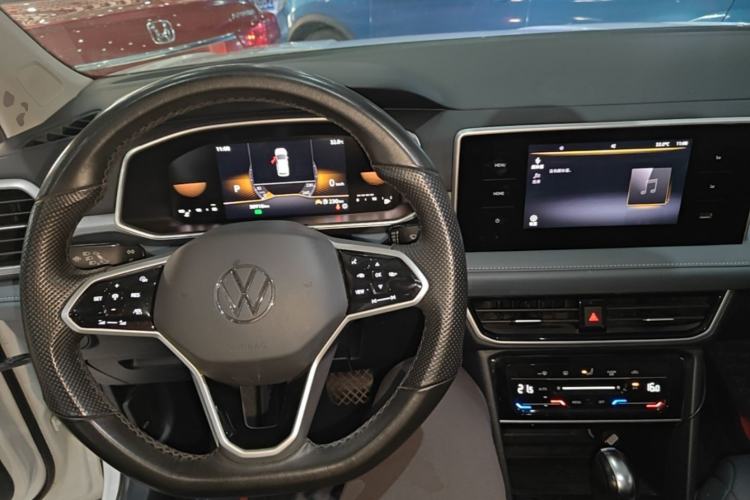 Used Volkswagen Tharu 2023 300TSI Two-Wheel-Drive Moonlight Edition Center Console