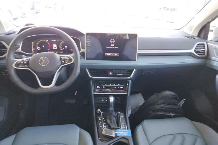 Used Volkswagen Tharu 2023 300TSI Two-Wheel-Drive Full Moon Edition Center Console