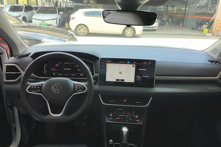Used Volkswagen Tharu 2023 300TSI Two-Wheel-Drive Full Moon Edition Center Console