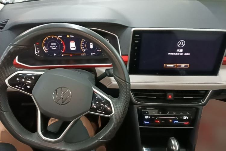 Used Volkswagen Tharu 2023 300TSI Two-Wheel-Drive Moon Luxury Edition Center Console