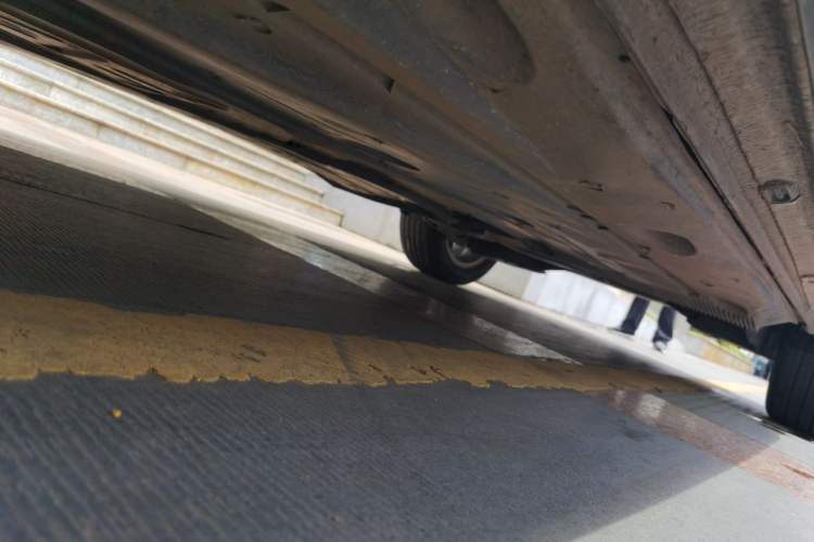 Used Volkswagen Tharu 2023 300TSI Two-Wheel-Drive Crescent Edition Chassis Front Left