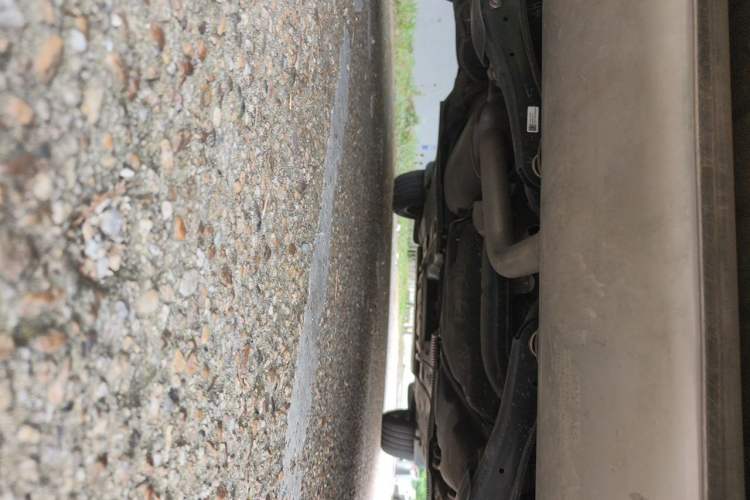 Used Volkswagen Tharu 2023 300TSI Two-Wheel-Drive Full Moon Edition Chassis Rear