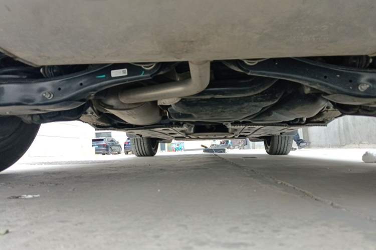 Used Volkswagen Tharu 2023 300TSI Two-Wheel-Drive Full Moon Edition Chassis Rear