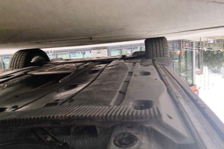 Used Volkswagen Tharu 2023 300TSI Two-Wheel-Drive Full Moon Edition Chassis Rear Left