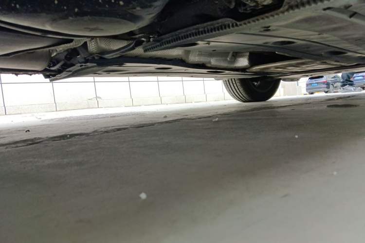 Used Volkswagen Tharu 2023 300TSI Two-Wheel-Drive Full Moon Edition Chassis Rear Right