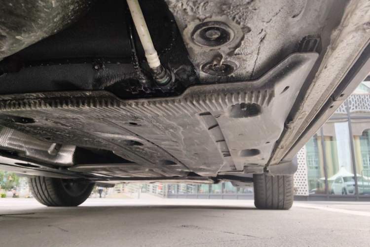 Used Volkswagen Tharu 2023 300TSI Two-Wheel-Drive Full Moon Edition Chassis Rear Right