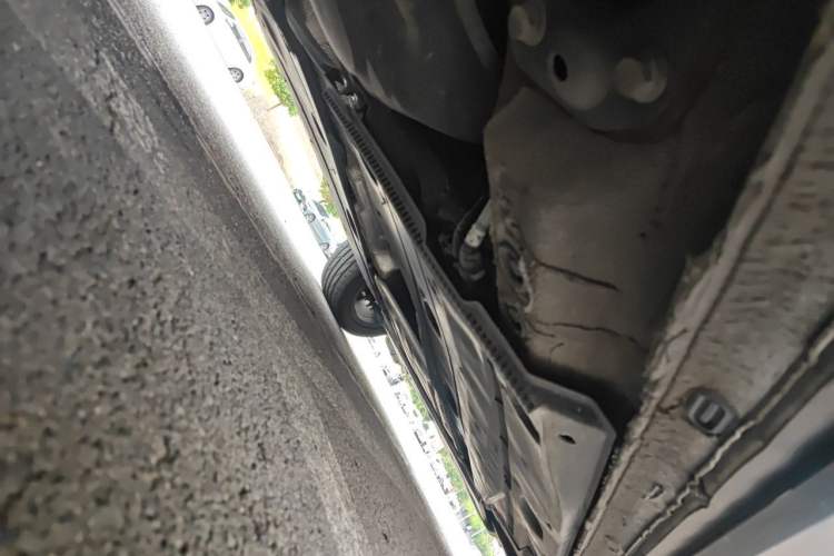 Used Volkswagen Tharu 2023 300TSI Two-Wheel-Drive Moonlight Edition Chassis Rear Right