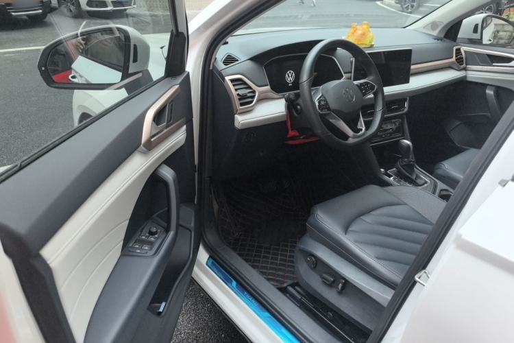 Used Volkswagen Tharu 2023 300TSI Two-Wheel-Drive Moonlight Edition Driver Seat