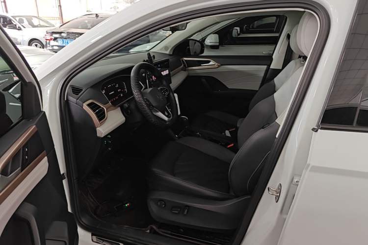 Used Volkswagen Tharu 2023 300TSI Two-Wheel-Drive Full Moon Edition Driver Seat
