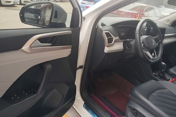 Used Volkswagen Tharu 2023 300TSI Two-Wheel-Drive Moonlight Edition Driver Seat